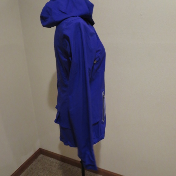 Lululemon Puddle Jumper Jacket reflective coat - Picture 4 of 8